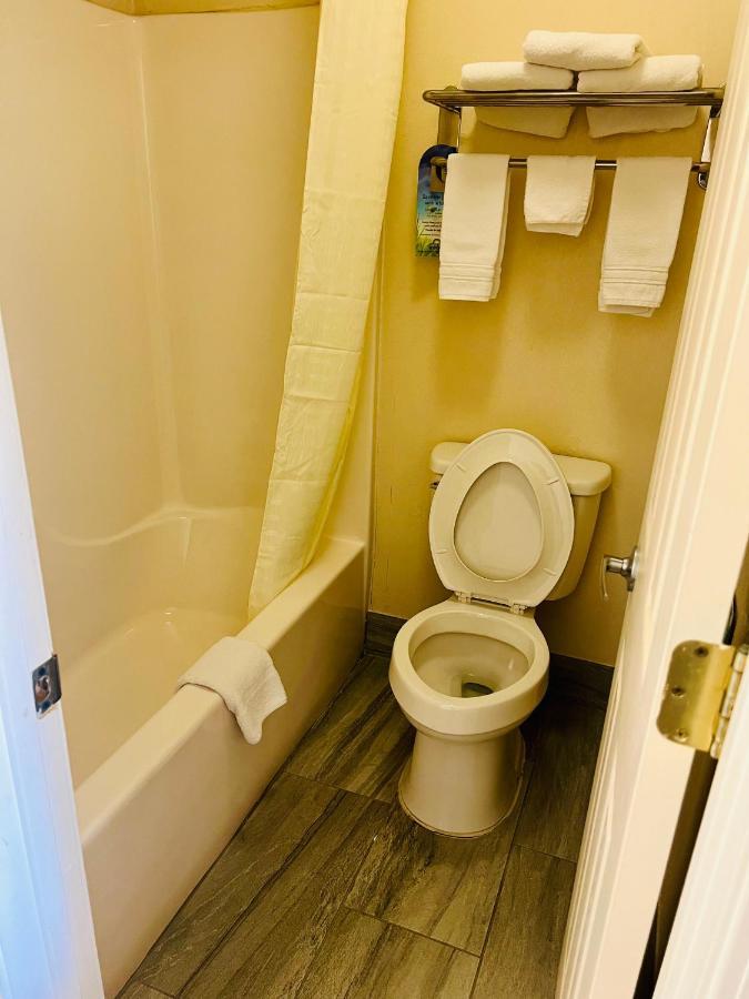 Days Inn By Wyndham Fort Wayne Bagian luar foto
