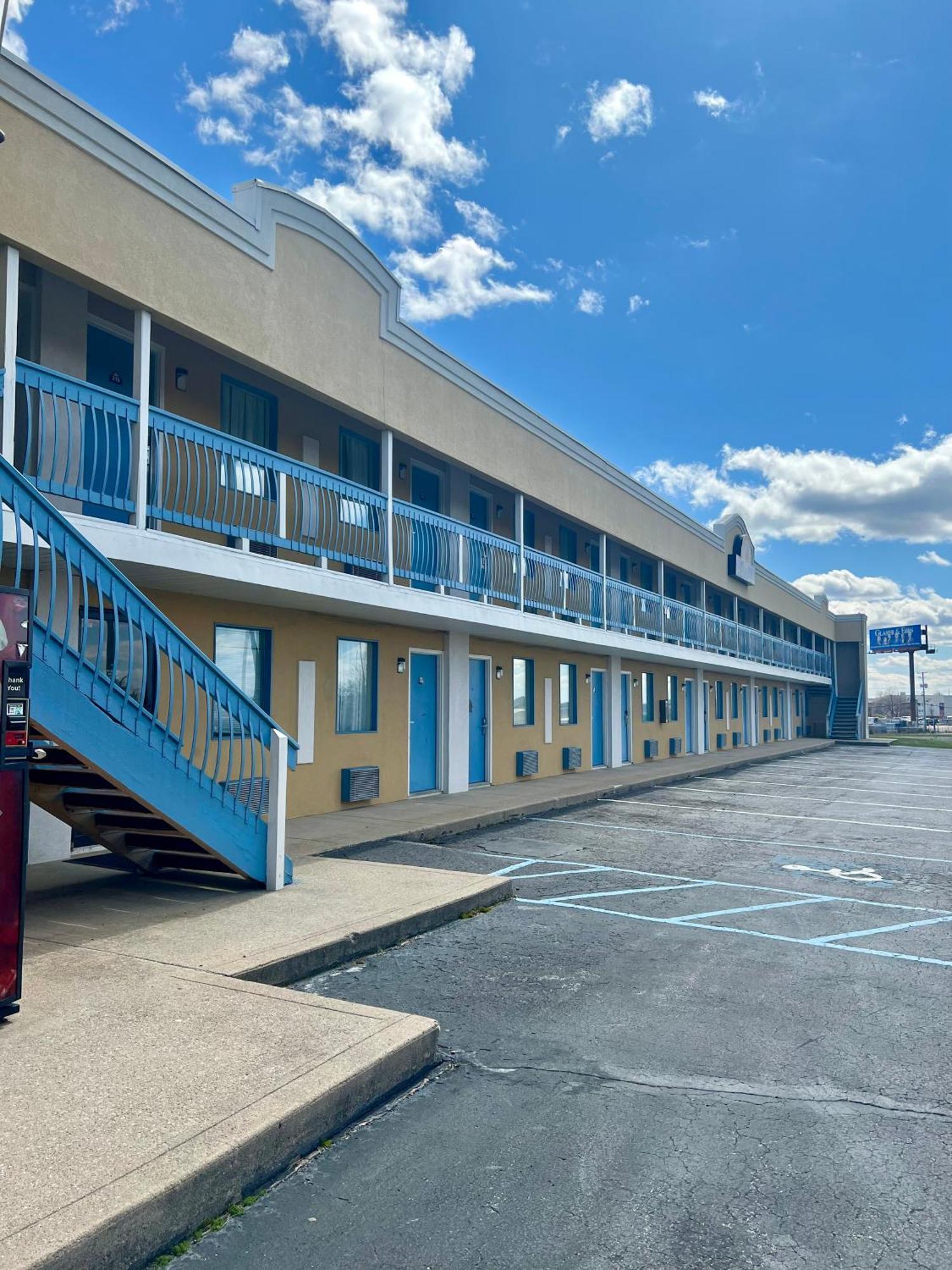 Days Inn By Wyndham Fort Wayne Bagian luar foto