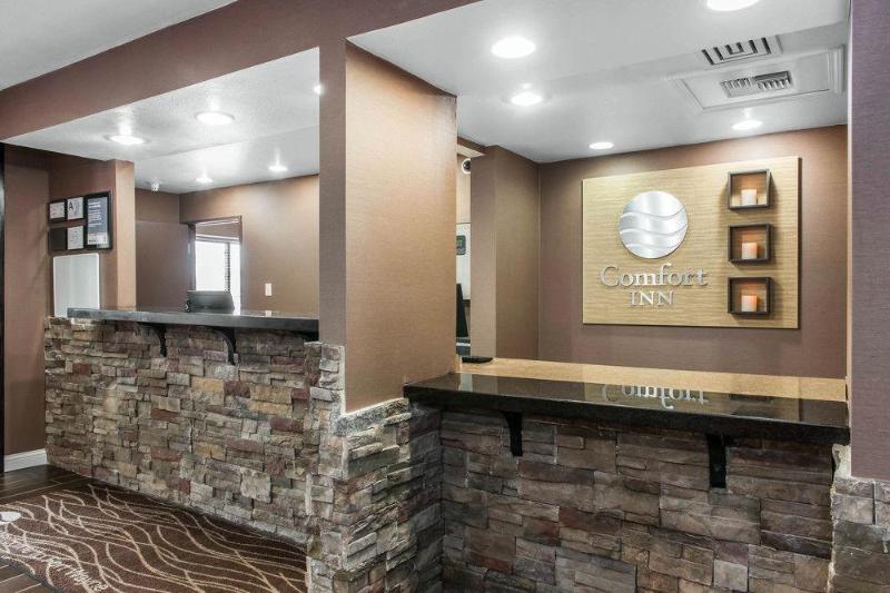 Days Inn By Wyndham Fort Wayne Bagian luar foto